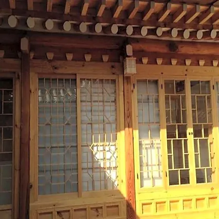 Mon Oncle A Seoul